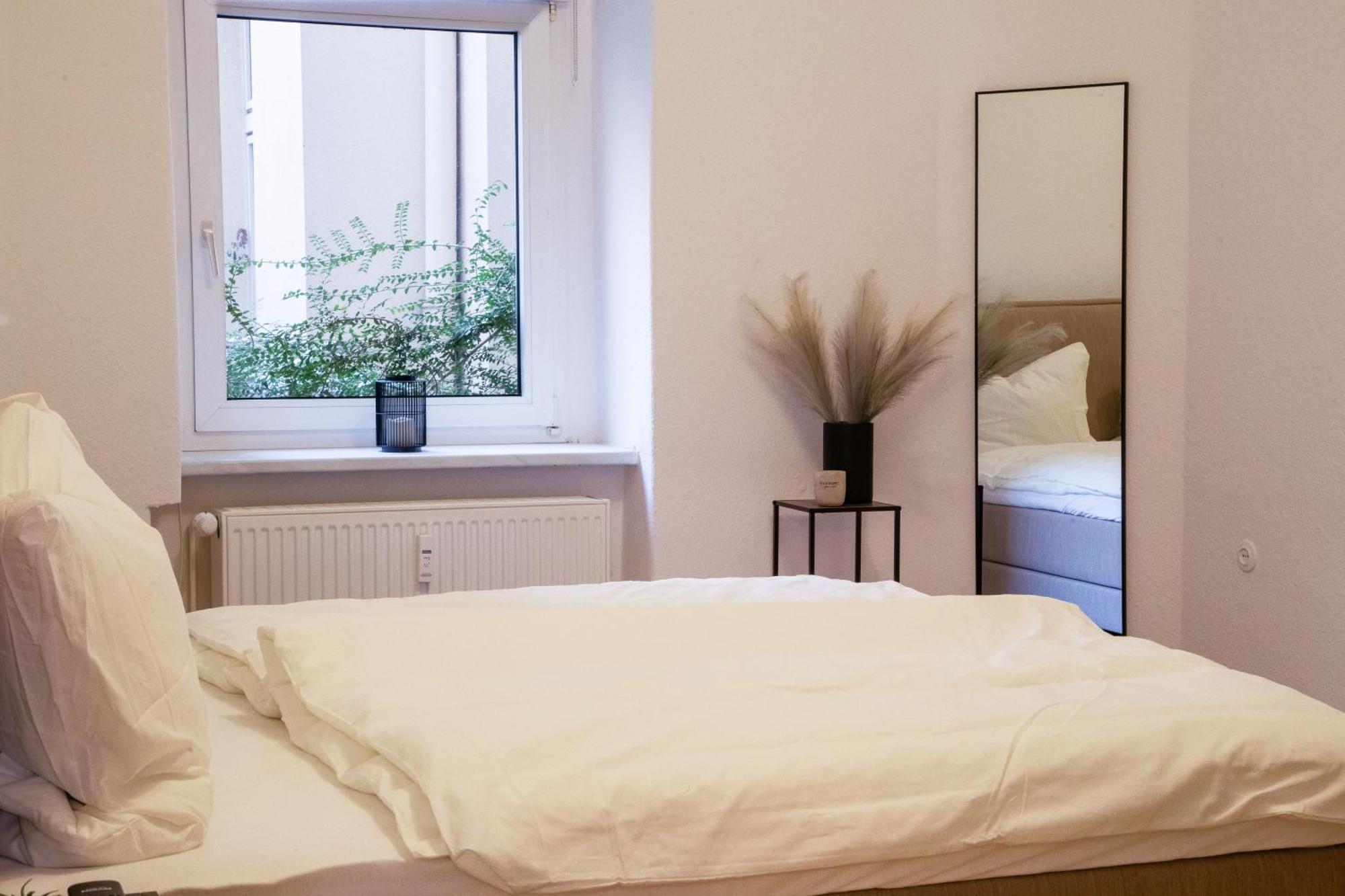 Apartamento Massagesessel, King-Sized Bed, Billardtisch, 2 Couches Berlín Exterior foto